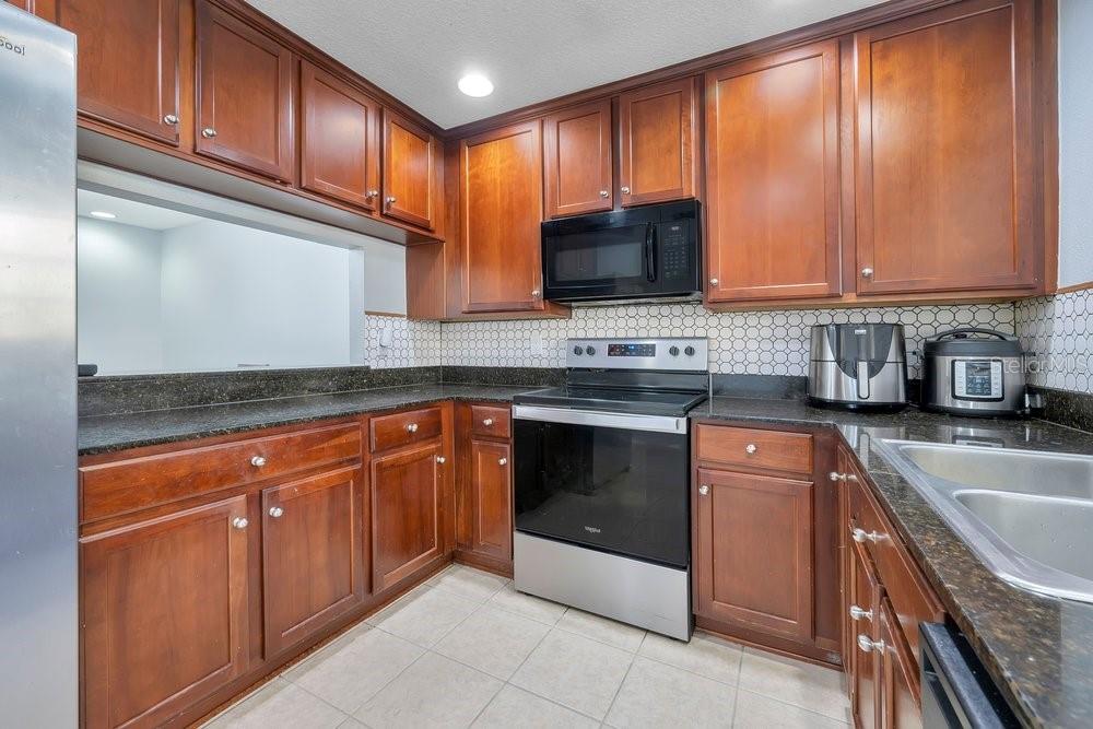 5434 RIVER ROCK RD, LAKELAND, FL, 33809