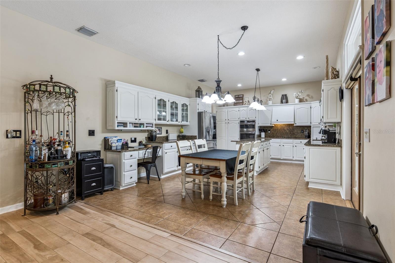 383 EAGLE CREEK CIR, LAKE MARY, FL, 32746