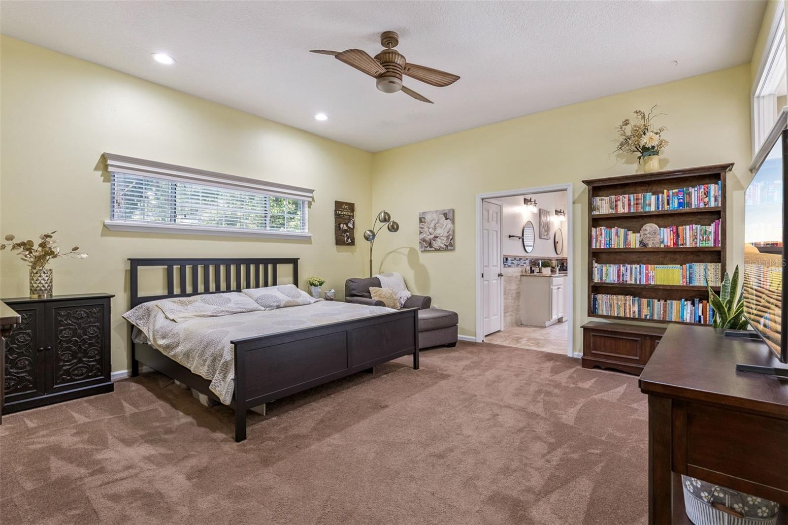 383 EAGLE CREEK CIR, LAKE MARY, FL, 32746