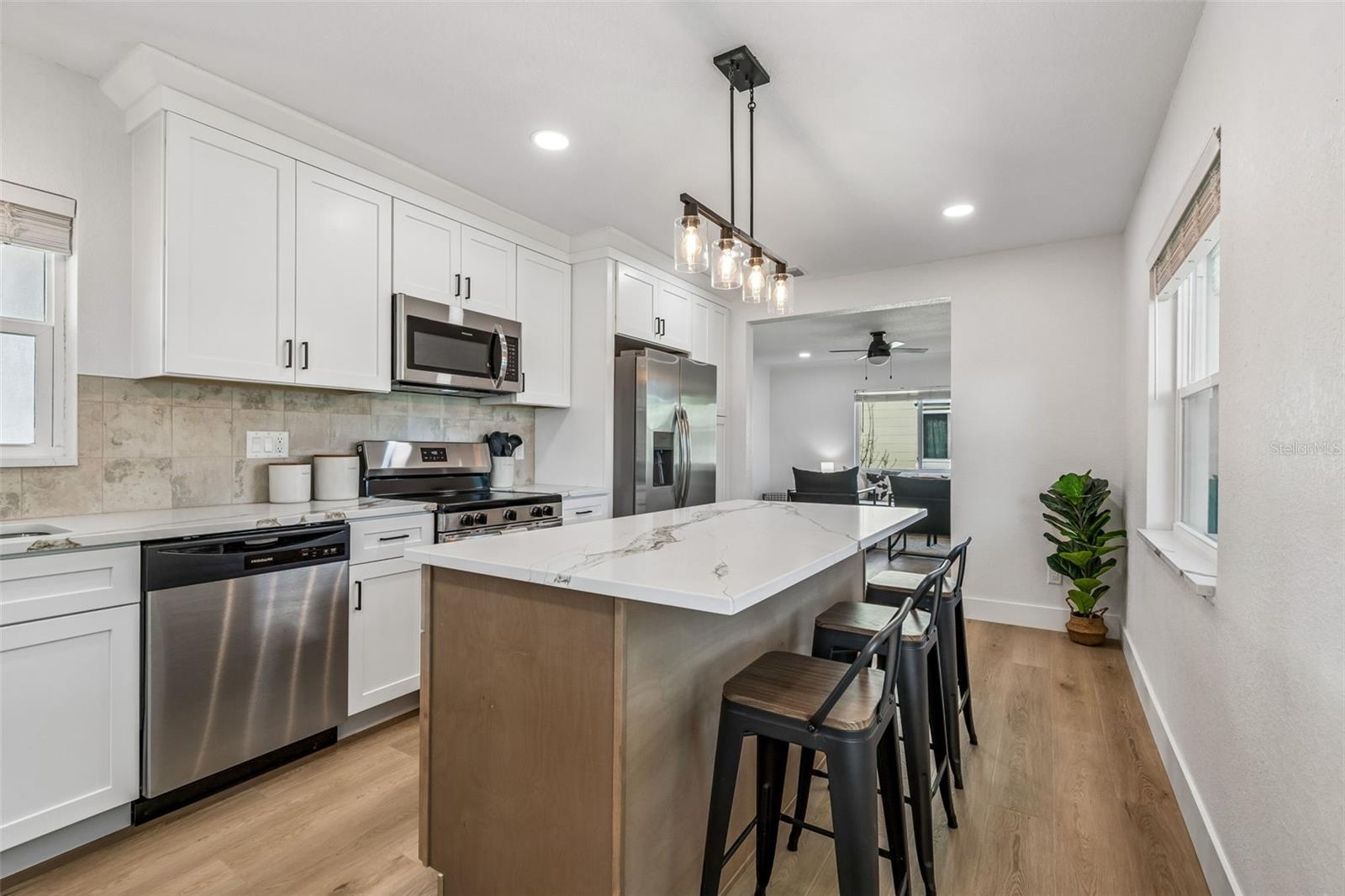 2844 30TH AVE N, ST PETERSBURG, FL, 33713