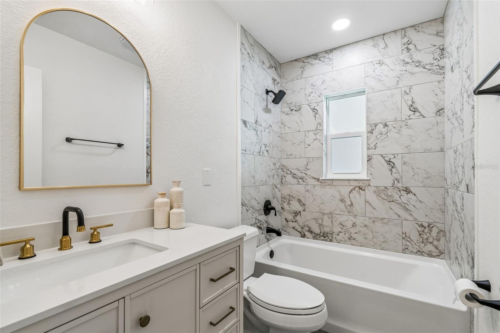 2844 30TH AVE N, ST PETERSBURG, FL, 33713