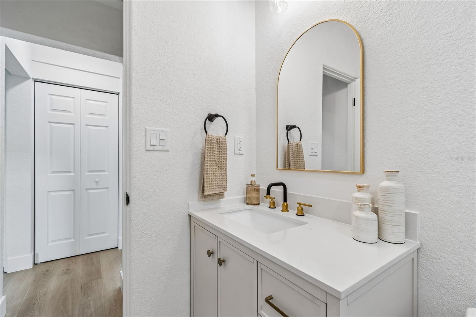 2844 30TH AVE N, ST PETERSBURG, FL, 33713