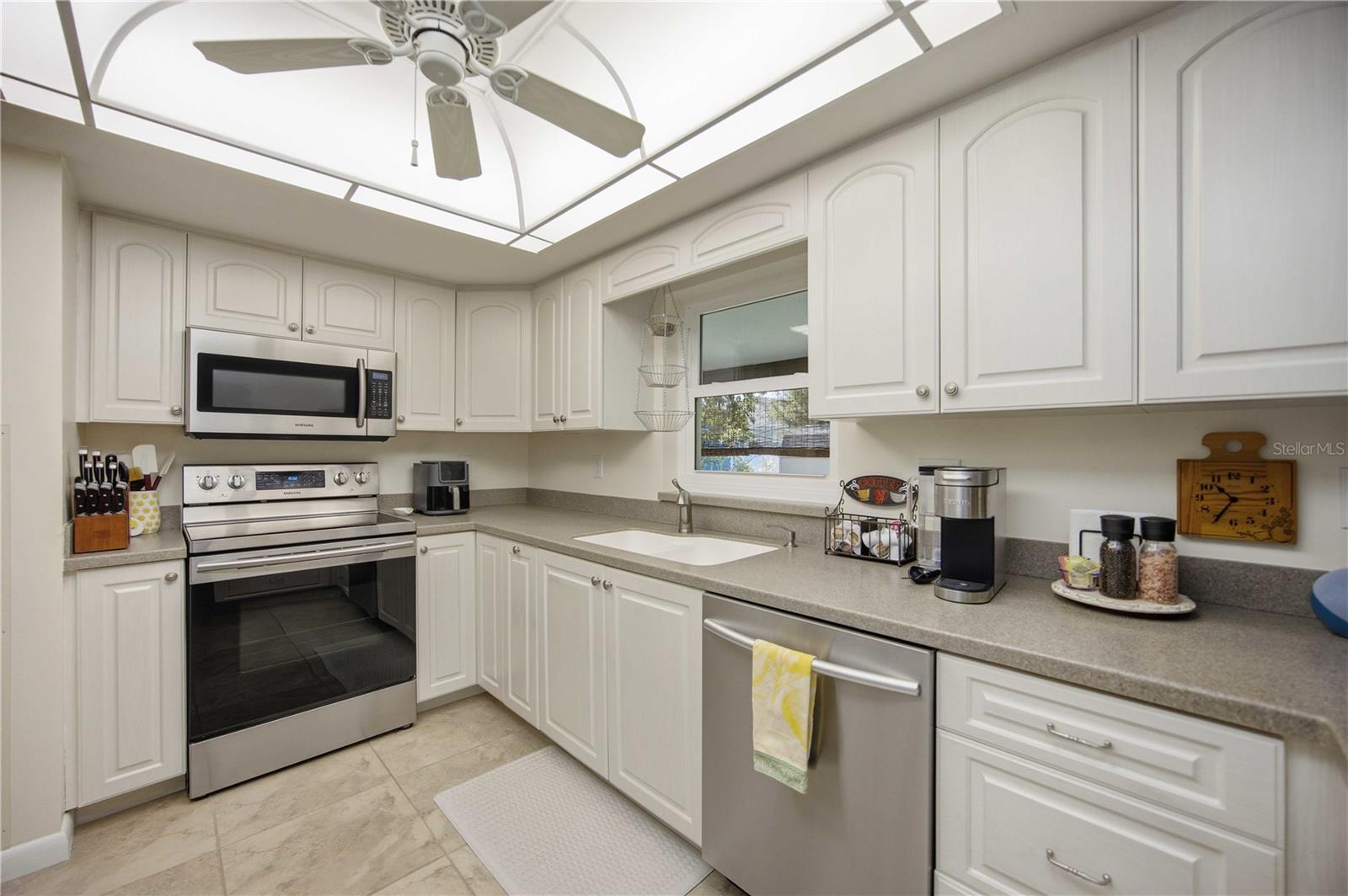 21351 BASSETT AVE, PORT CHARLOTTE, FL, 33952
