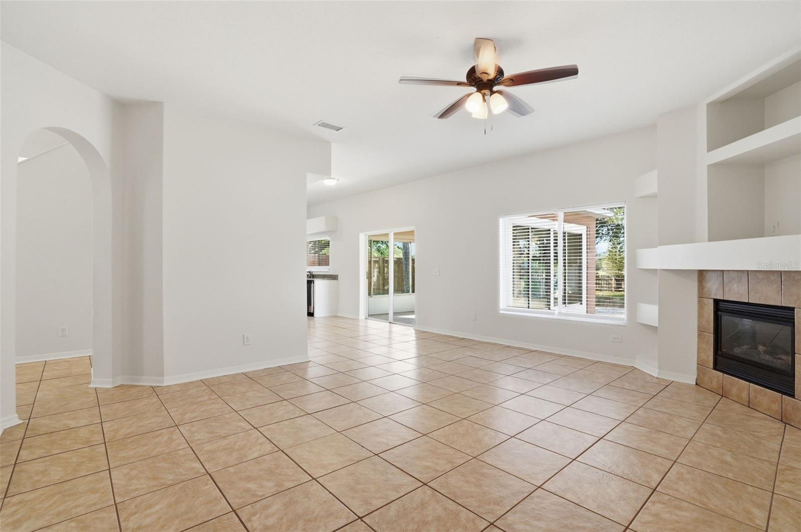 12639 LONGCREST DR, RIVERVIEW, FL, 33579