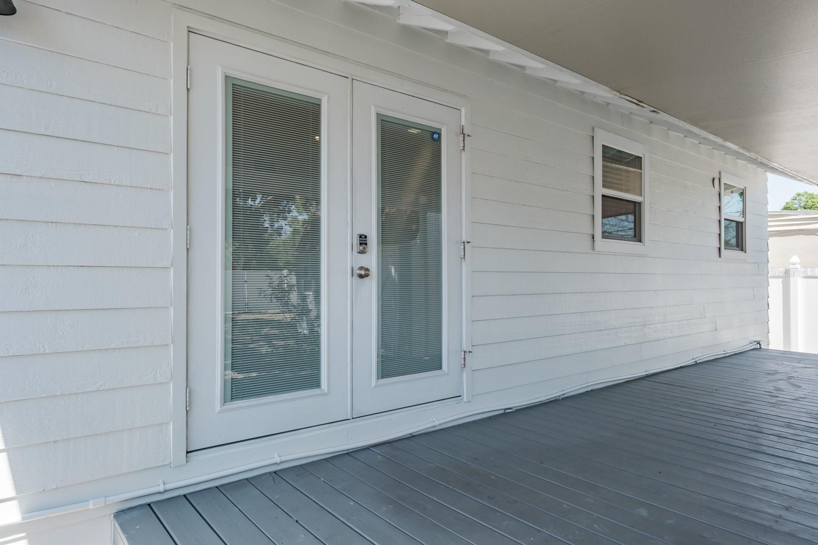 4228 37TH AVE N, ST PETERSBURG, FL, 33713
