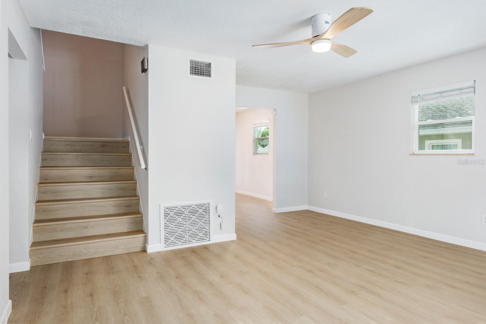 4228 37TH AVE N, ST PETERSBURG, FL, 33713