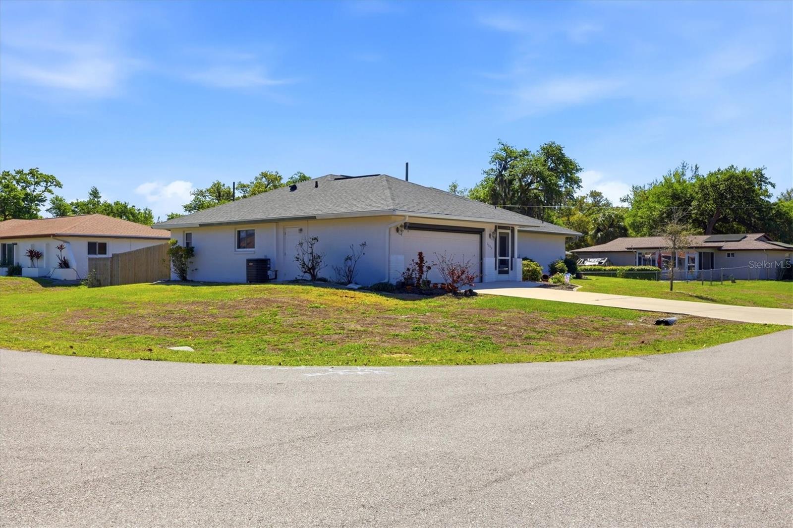 2084 LEISURE ST, PORT CHARLOTTE, FL, 33948