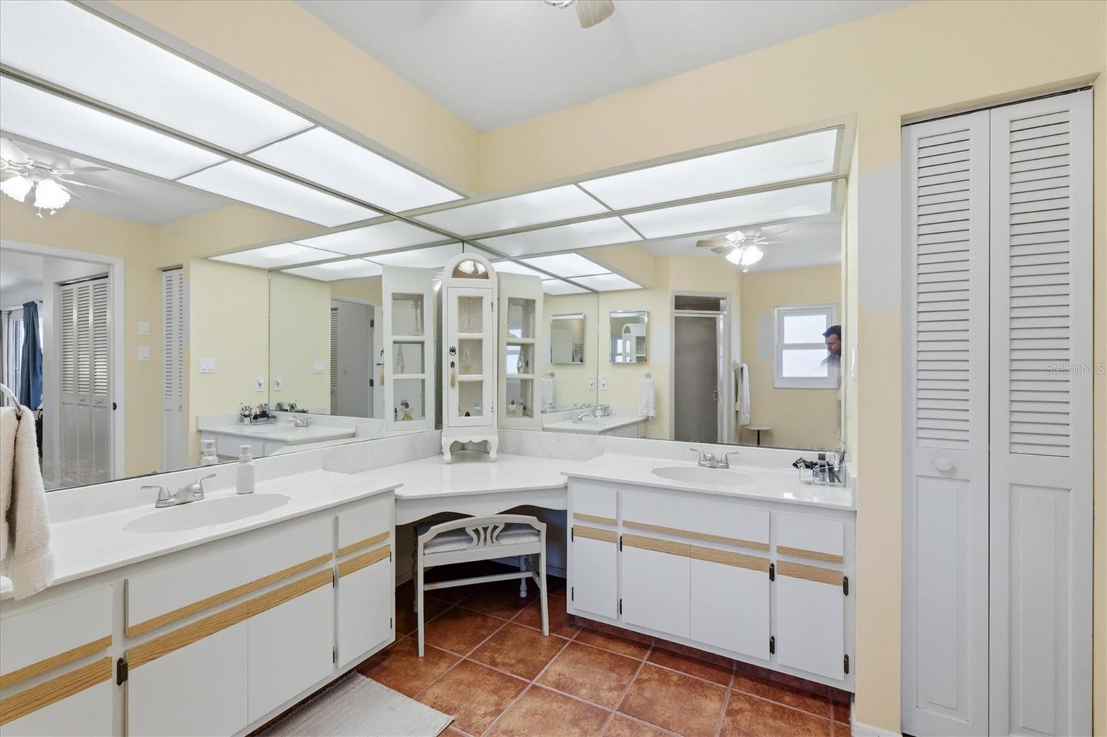 2084 LEISURE ST, PORT CHARLOTTE, FL, 33948