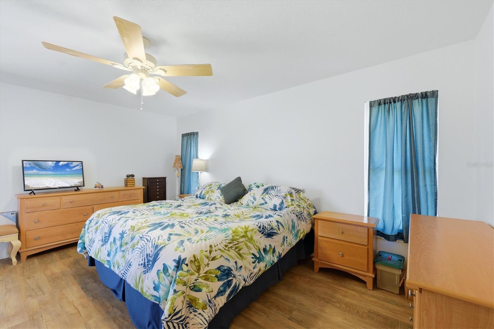 2084 LEISURE ST, PORT CHARLOTTE, FL, 33948