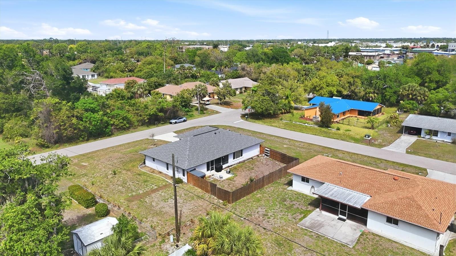 2084 LEISURE ST, PORT CHARLOTTE, FL, 33948