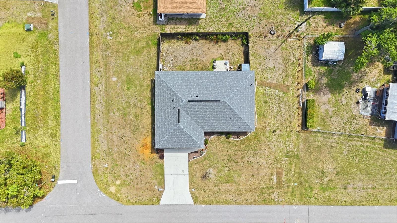 2084 LEISURE ST, PORT CHARLOTTE, FL, 33948