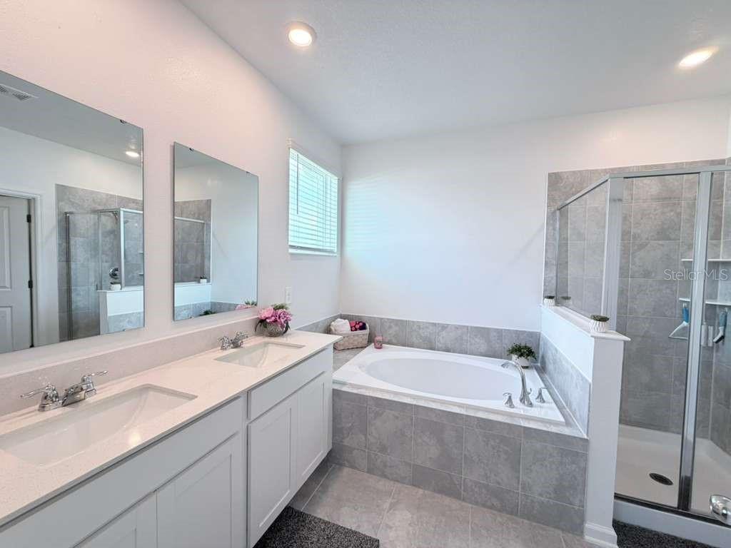 225 BOGEY DR, DAVENPORT, FL, 33896