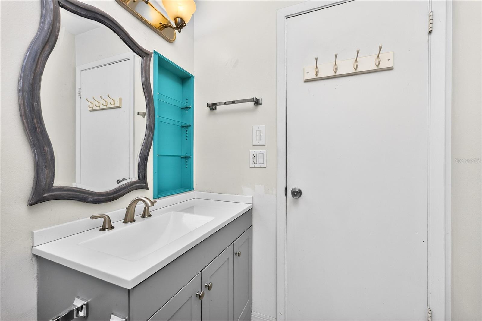 3972 OVERLOOK BND #28, SARASOTA, FL, 34232