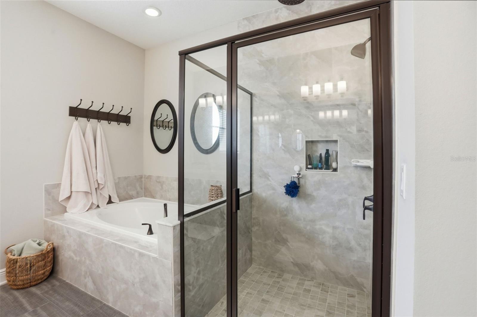 1897 FOX GRAPE LOOP, LUTZ, FL, 33558