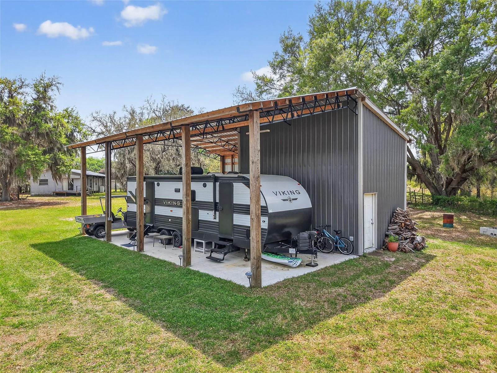 22431 LOOP RD, GROVELAND, FL, 34736