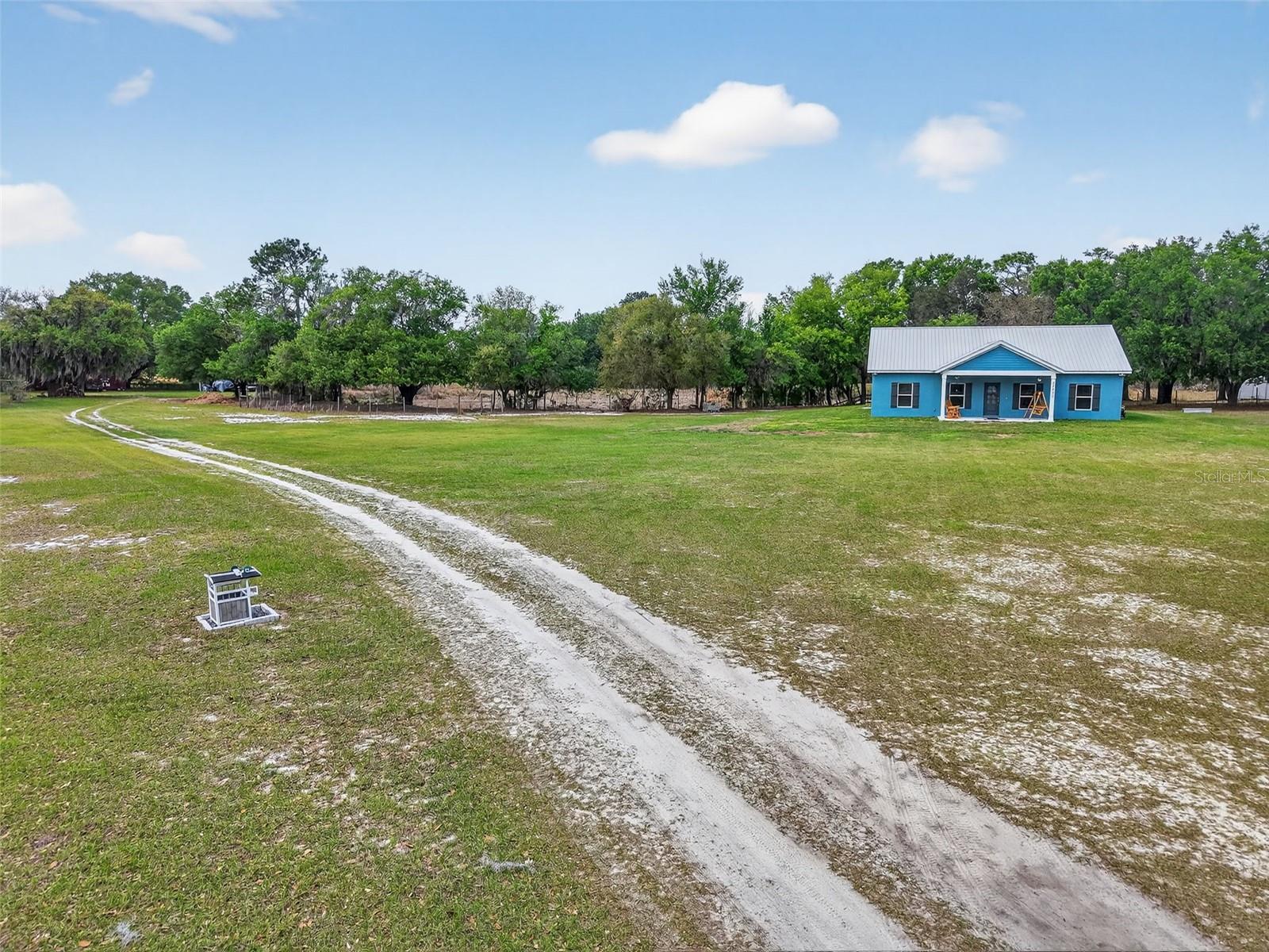 22431 LOOP RD, GROVELAND, FL, 34736