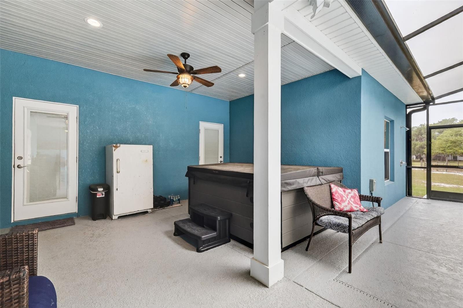 22431 LOOP RD, GROVELAND, FL, 34736