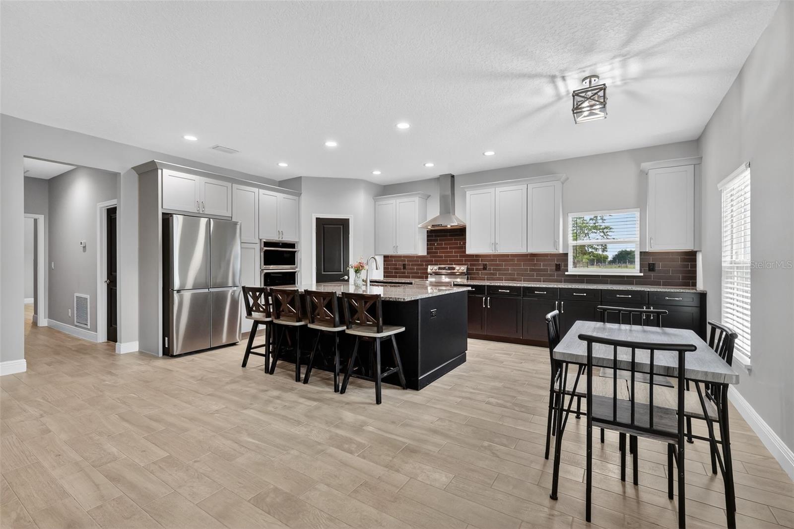 22431 LOOP RD, GROVELAND, FL, 34736