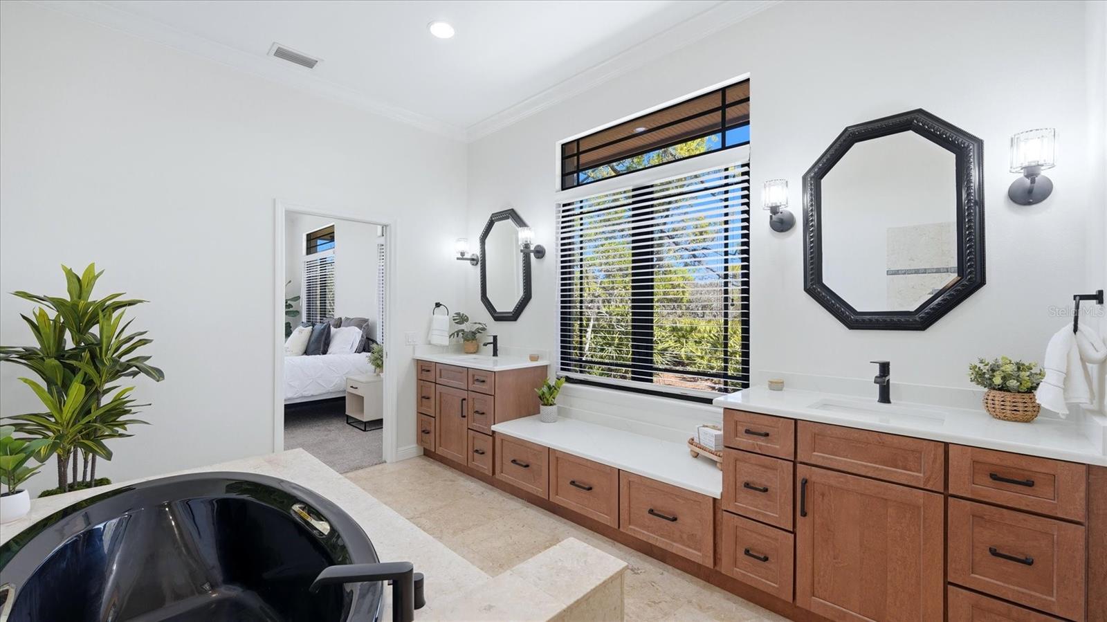 5935 RIVER FOREST CIR, BRADENTON, FL, 34203