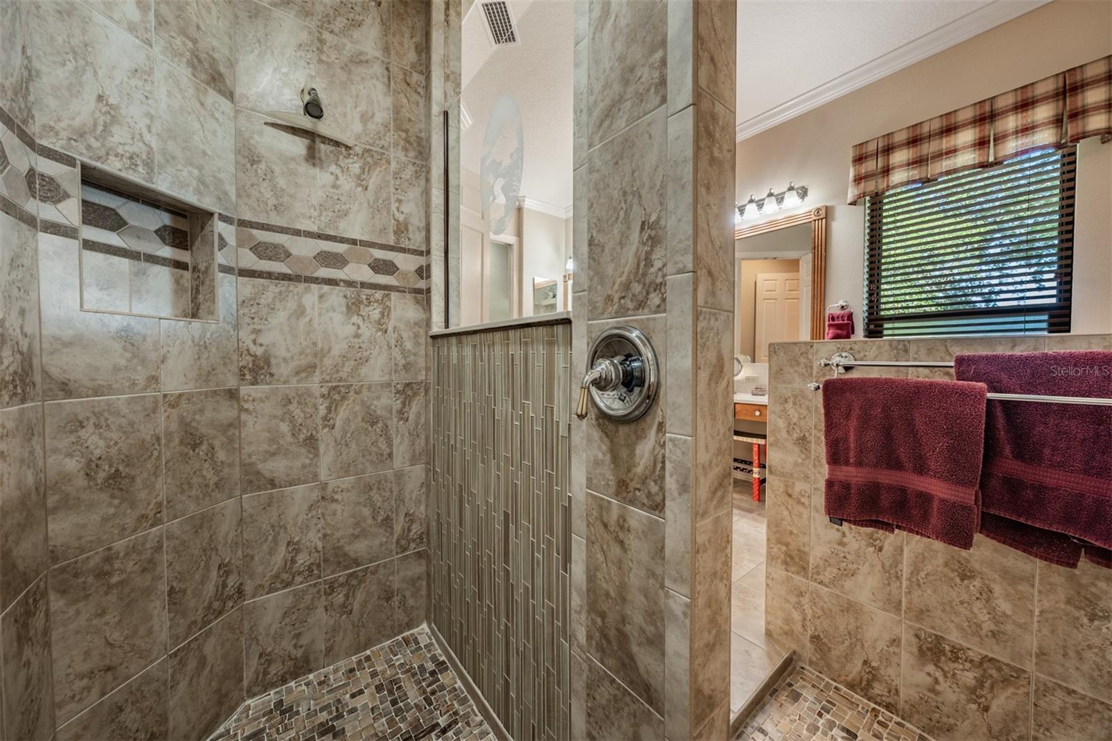 34115 AMERICANA AVE, DADE CITY, FL, 33525