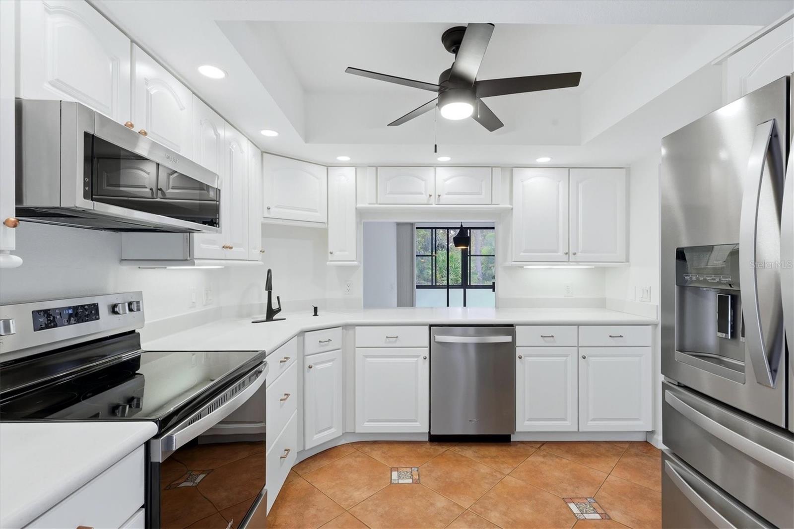135 WOODLAND PL, OSPREY, FL, 34229