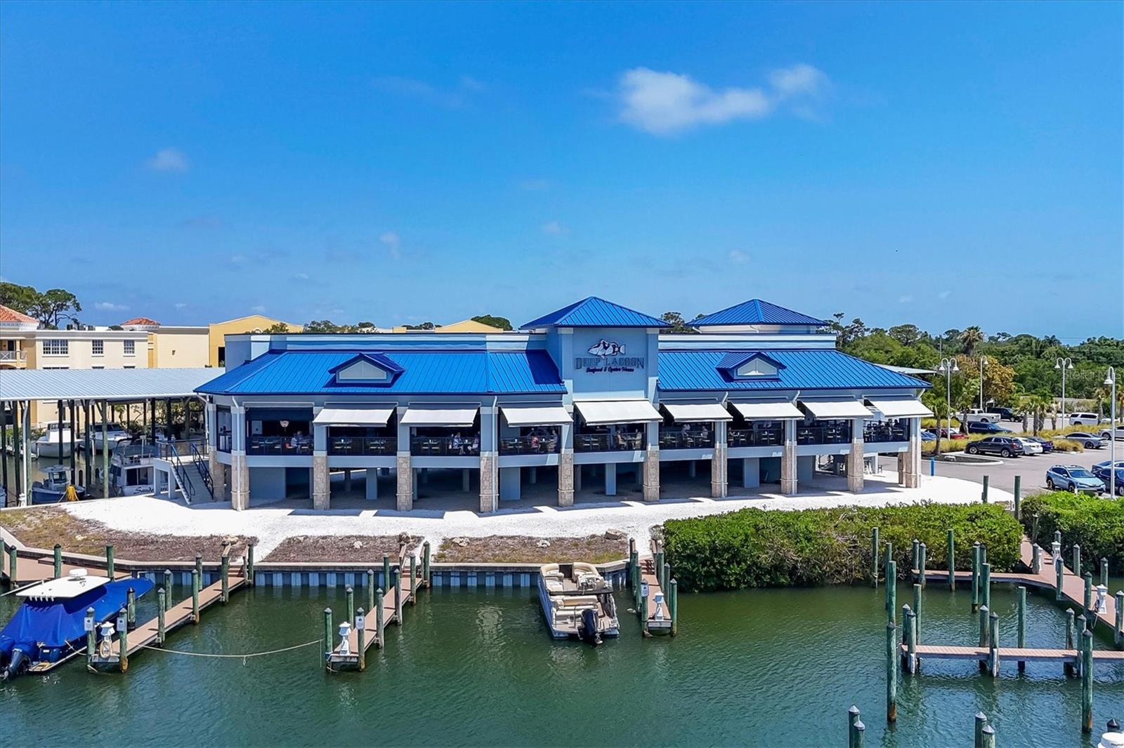 135 WOODLAND PL, OSPREY, FL, 34229