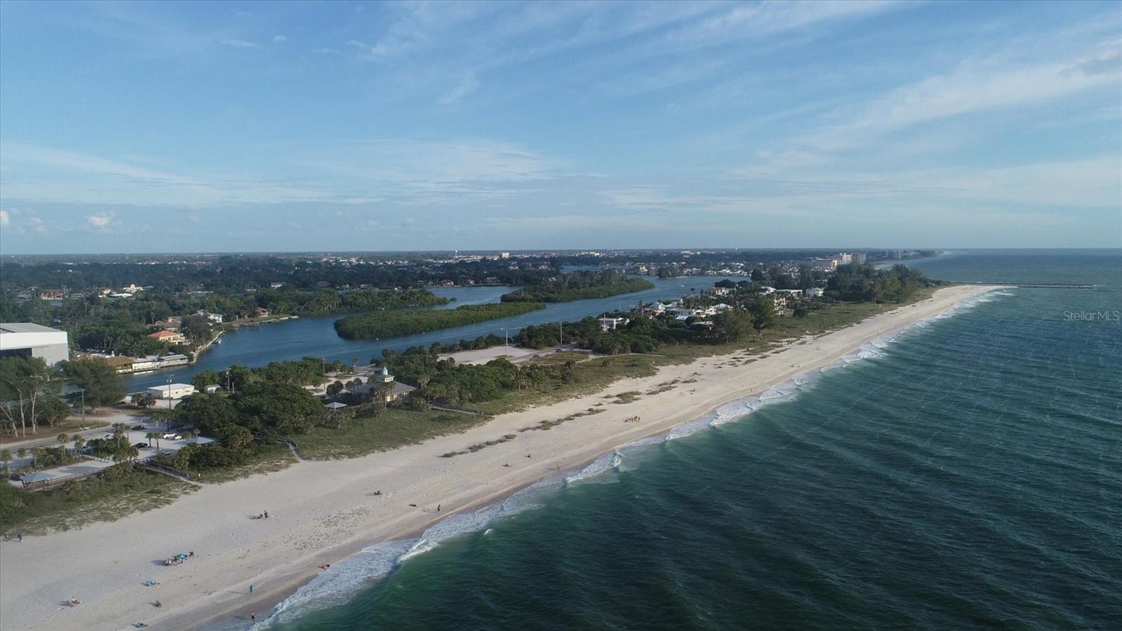 135 WOODLAND PL, OSPREY, FL, 34229