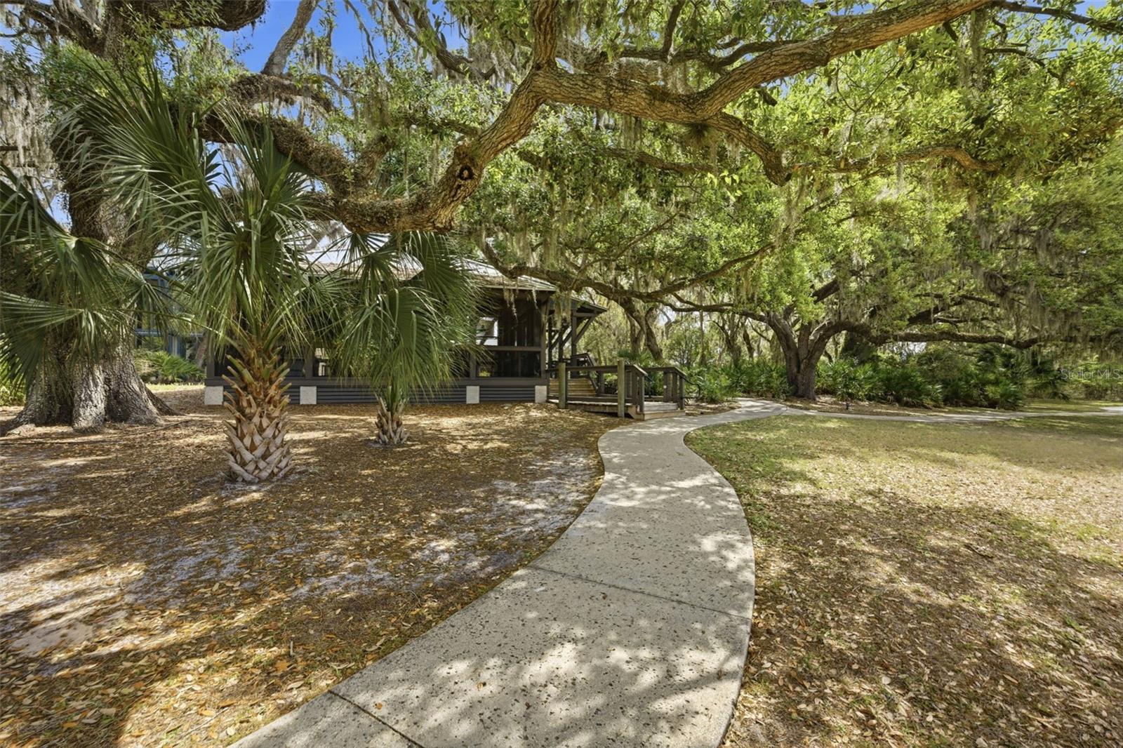 5734 SPOTTED HARRIER WAY, LITHIA, FL, 33547