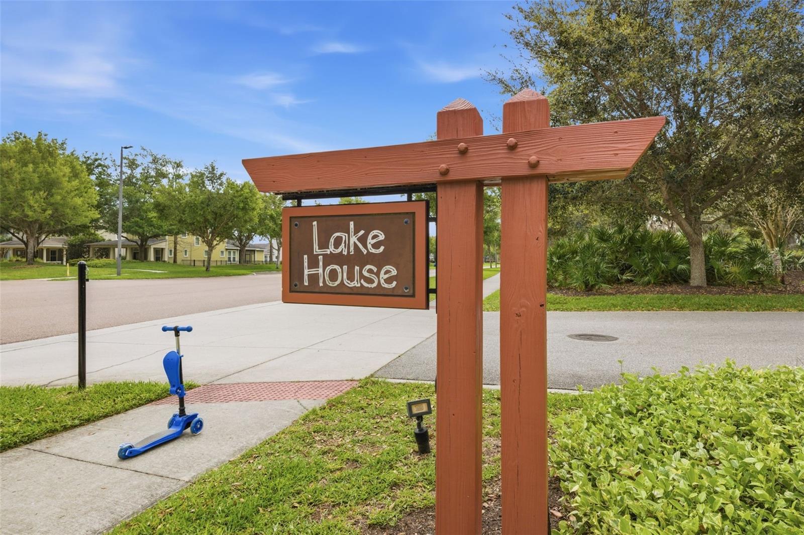 5734 SPOTTED HARRIER WAY, LITHIA, FL, 33547