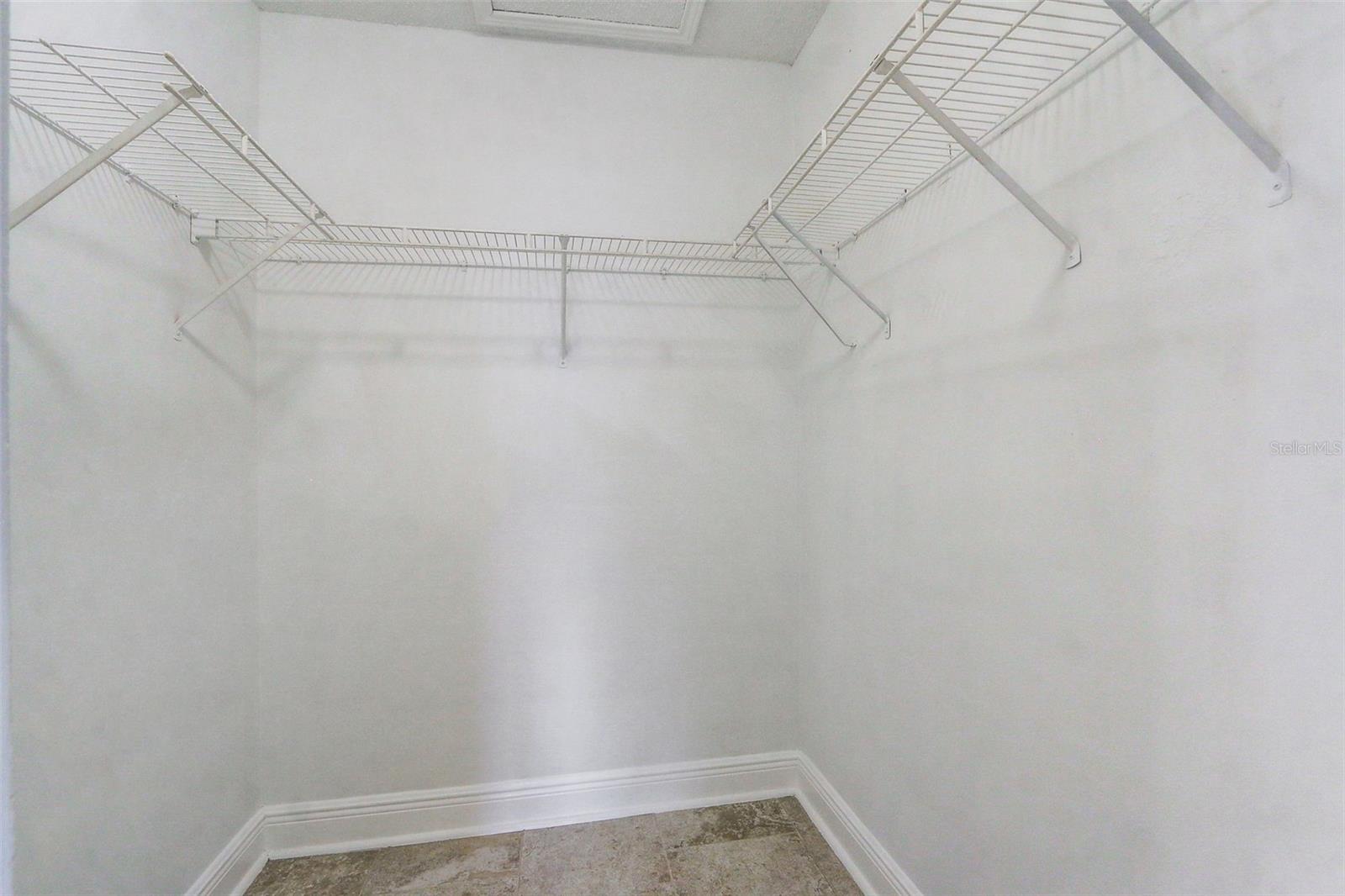 708 SECRET HARBOR UNIT 204 LN #204, LAKE MARY, FL, 32746