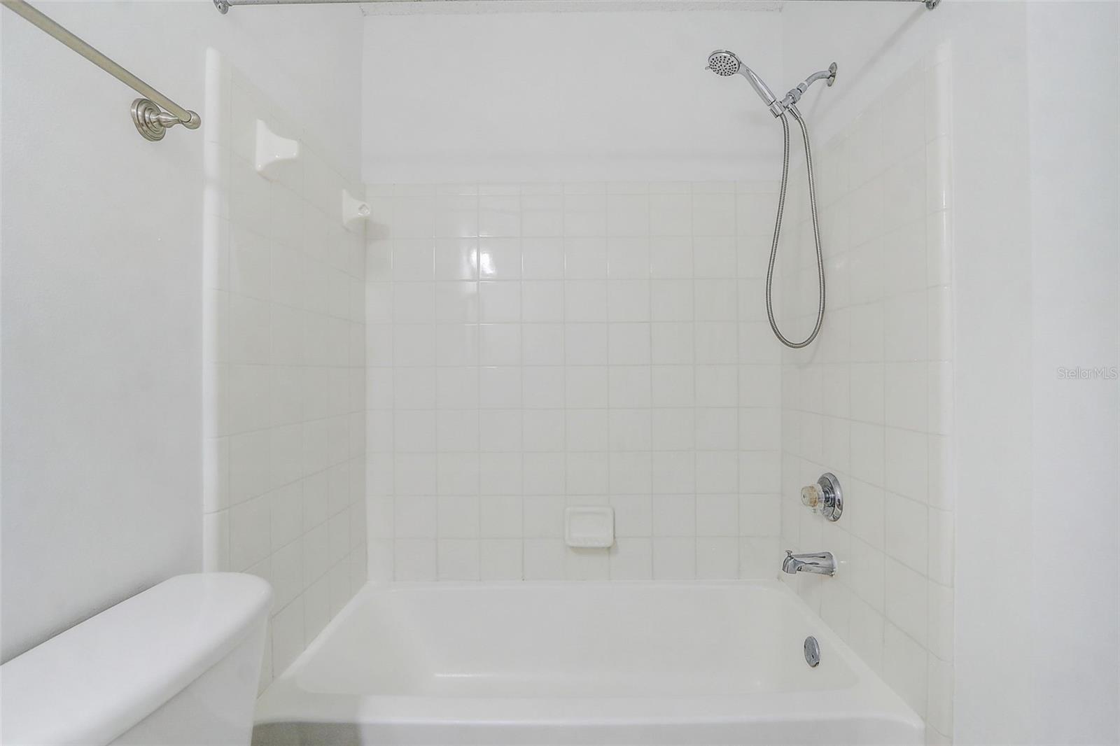 708 SECRET HARBOR UNIT 204 LN #204, LAKE MARY, FL, 32746