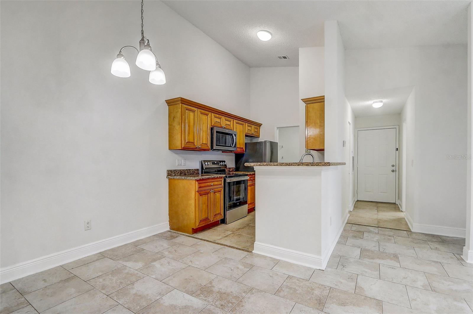 708 SECRET HARBOR UNIT 204 LN #204, LAKE MARY, FL, 32746