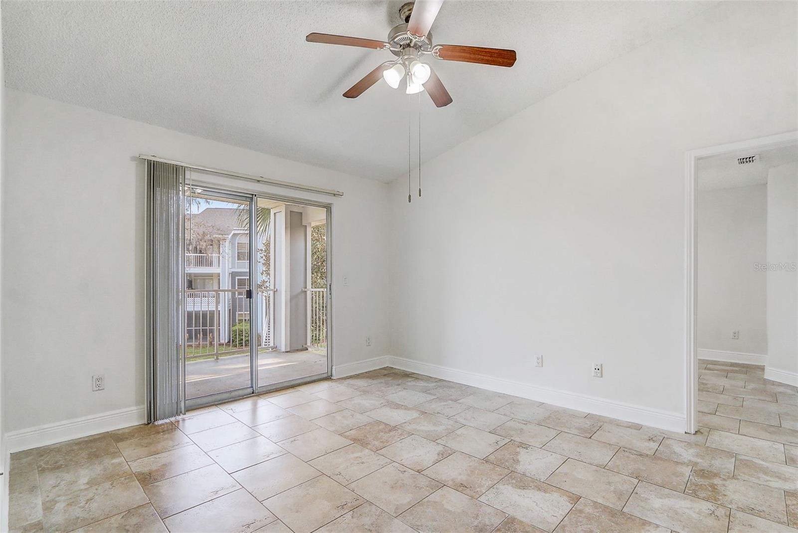 708 SECRET HARBOR UNIT 204 LN #204, LAKE MARY, FL, 32746
