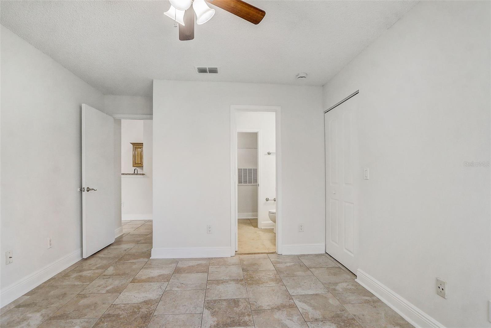708 SECRET HARBOR UNIT 204 LN #204, LAKE MARY, FL, 32746