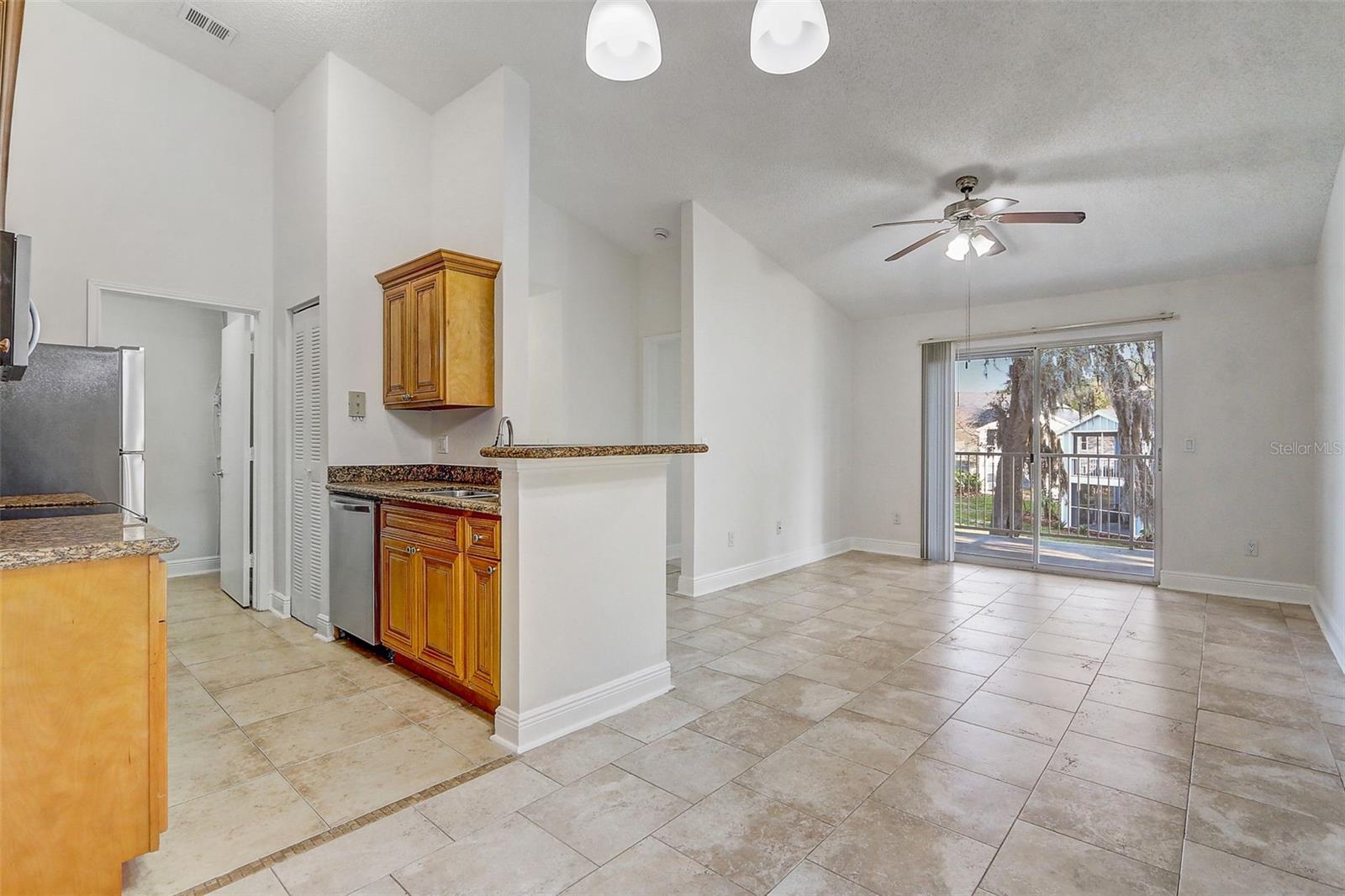 708 SECRET HARBOR UNIT 204 LN #204, LAKE MARY, FL, 32746