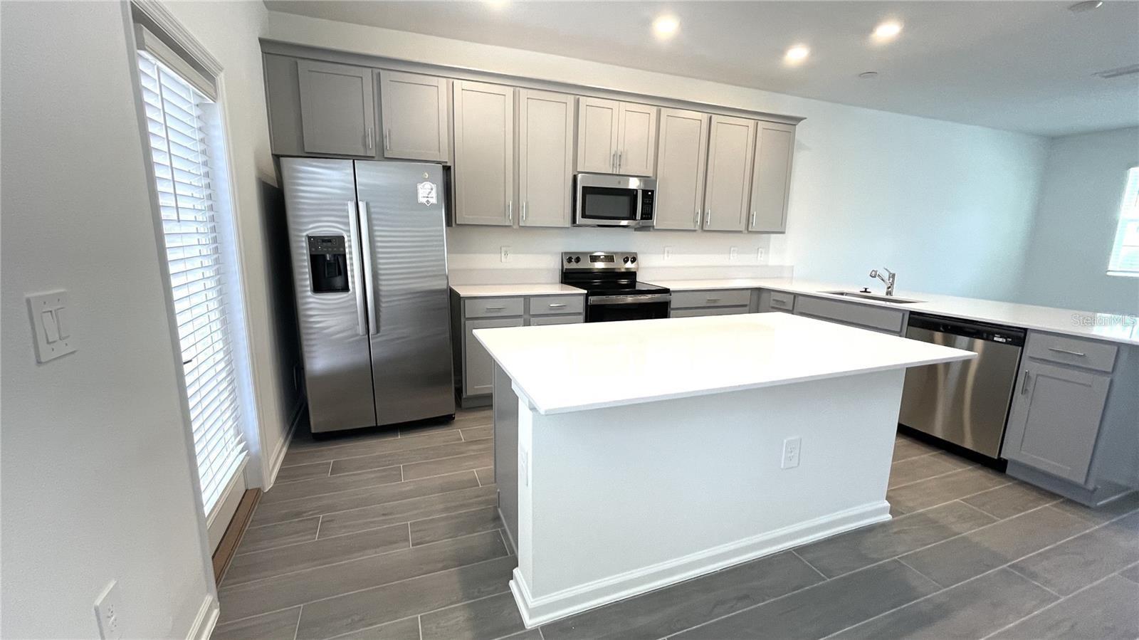 1663 CROSS PRAIRIE PKWY, KISSIMMEE, FL, 34744