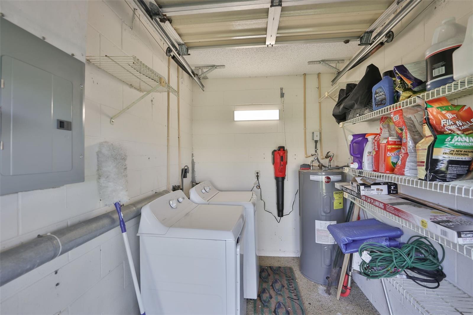 Side Garage Laundry Room