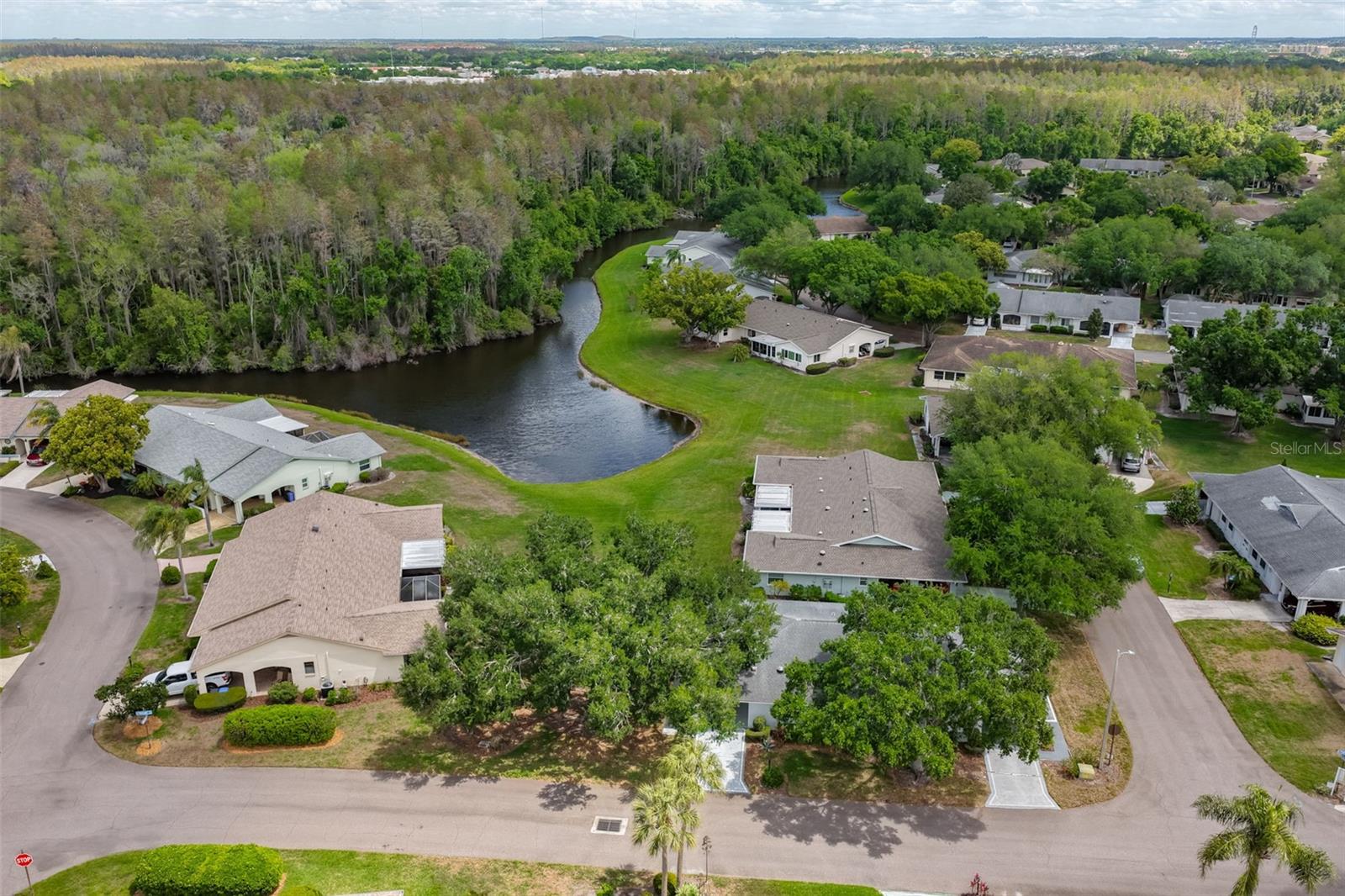 2007 N HALCYON DR #310, SUN CITY CENTER, FL, 33573