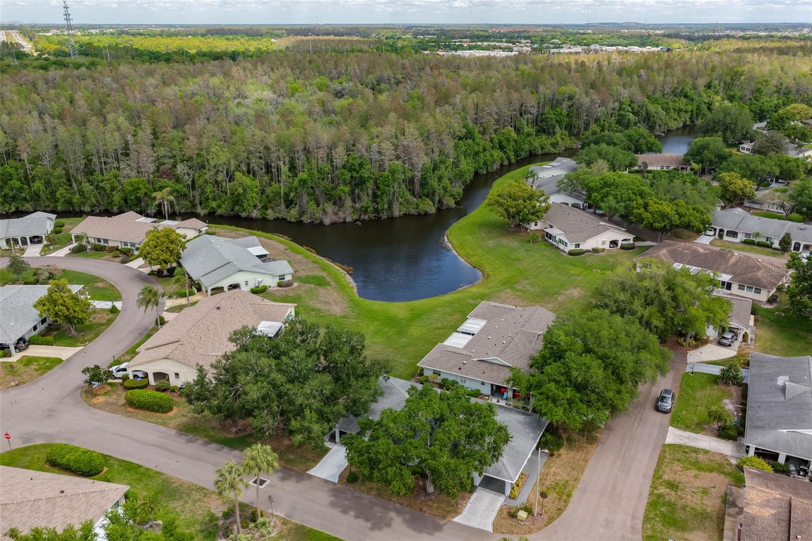 2007 N HALCYON DR #310, SUN CITY CENTER, FL, 33573