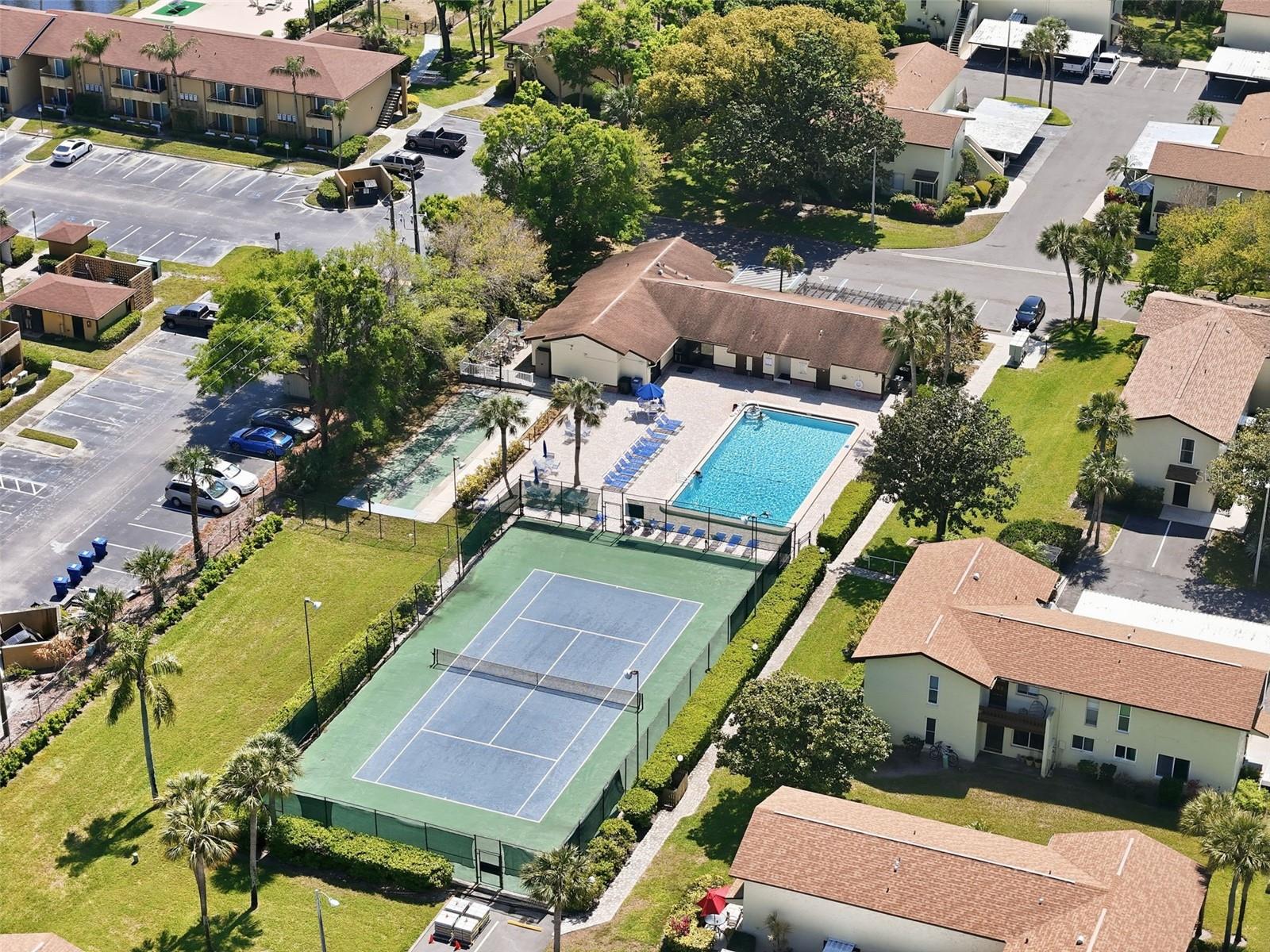 501 E BAY DR #202, LARGO, FL, 33770