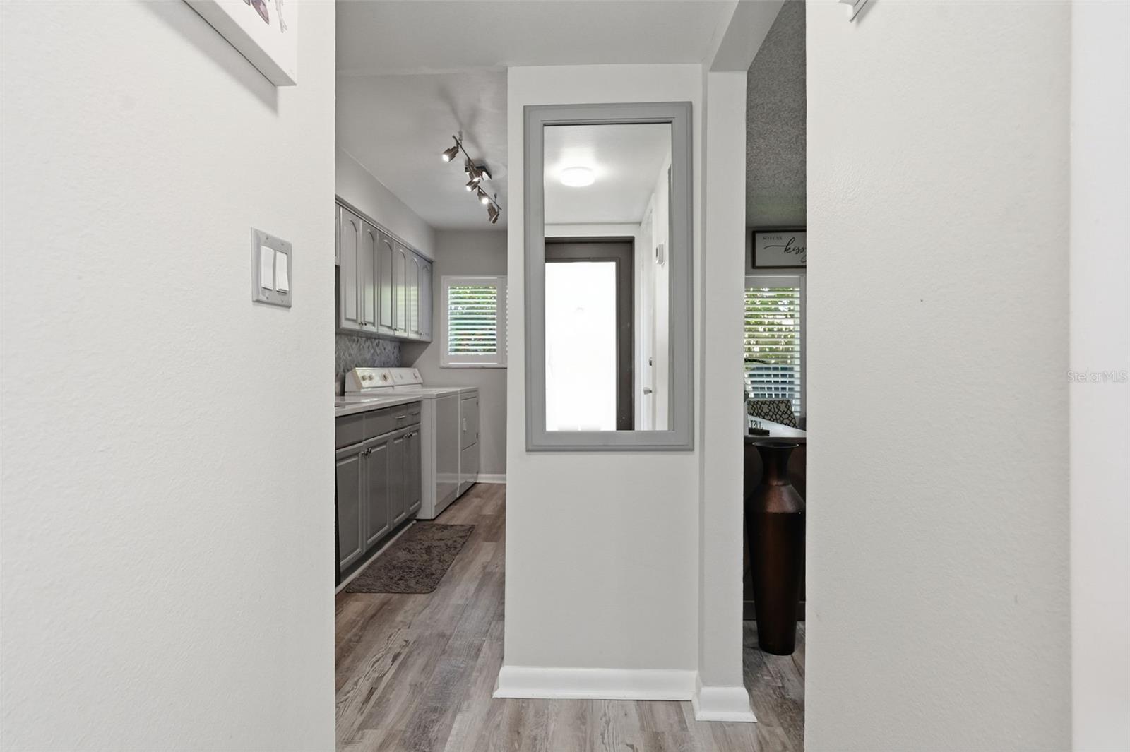 501 E BAY DR #202, LARGO, FL, 33770