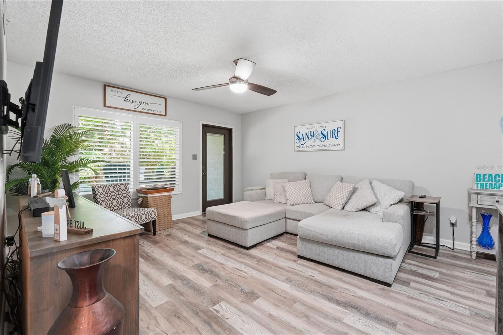 501 E BAY DR #202, LARGO, FL, 33770