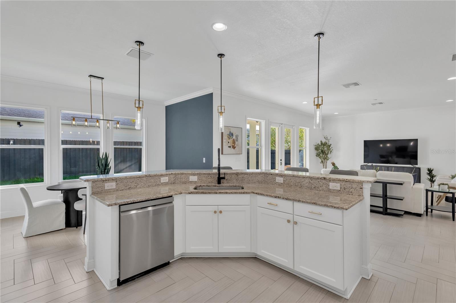 3824 W SANTIAGO ST, TAMPA, FL, 33629