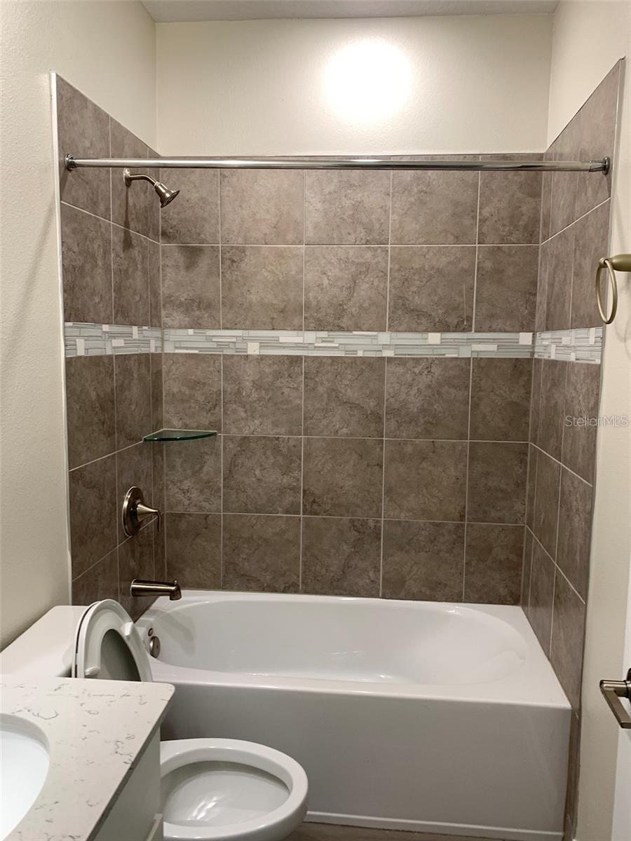 9884 RED EAGLE DR, ORLANDO, FL, 32825