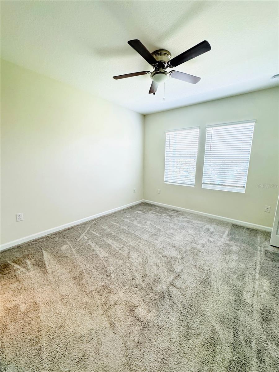 9884 RED EAGLE DR, ORLANDO, FL, 32825
