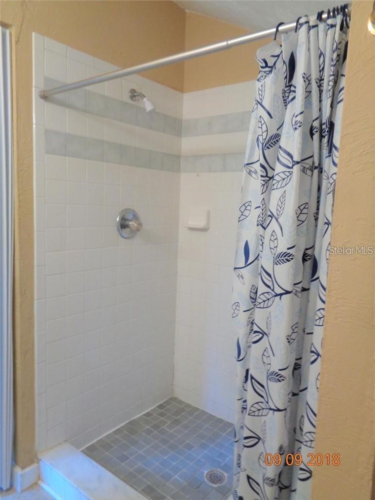 1411 E NEW YORK AVE, DELAND, FL, 32724