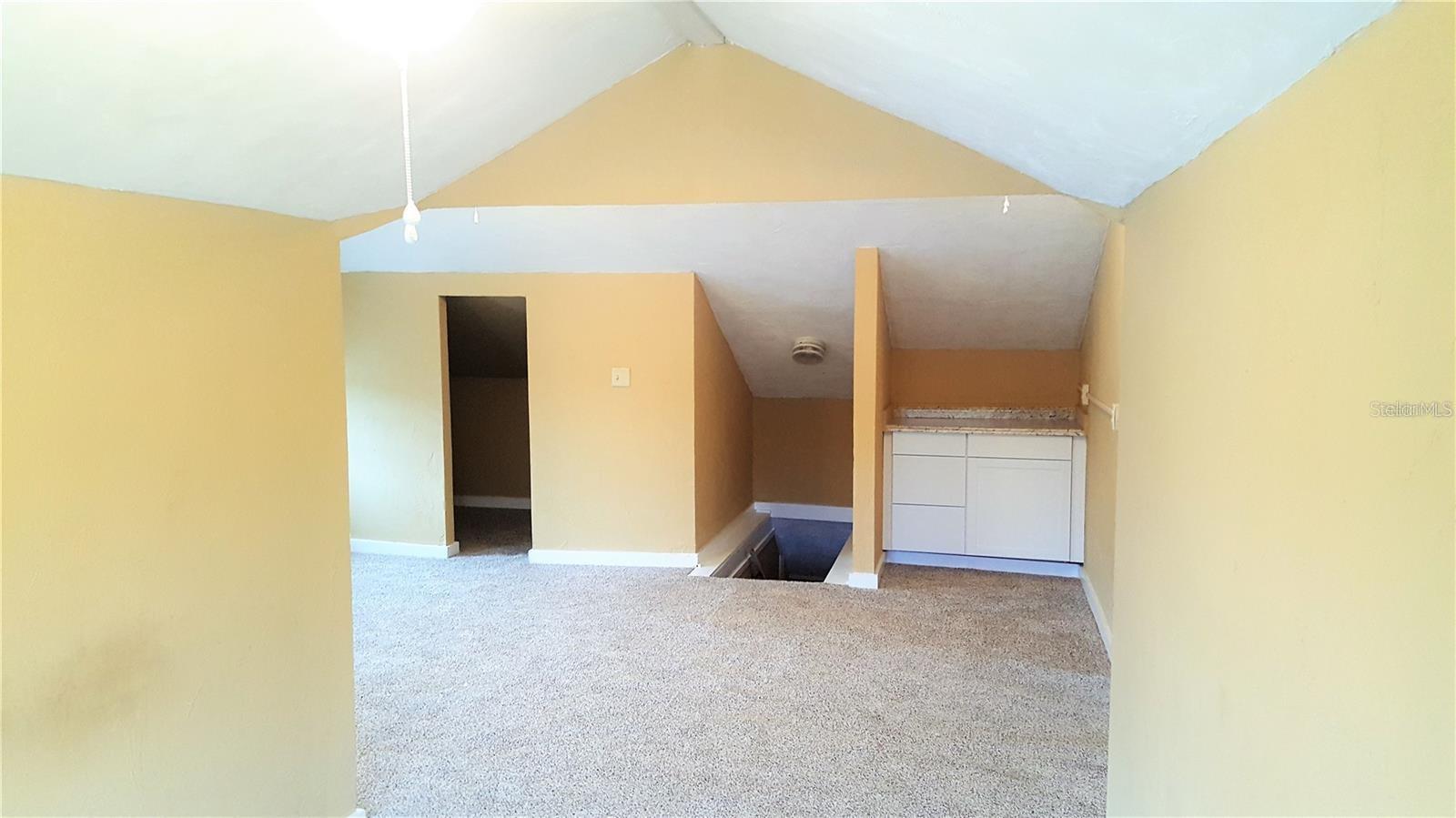 1411 E NEW YORK AVE, DELAND, FL, 32724