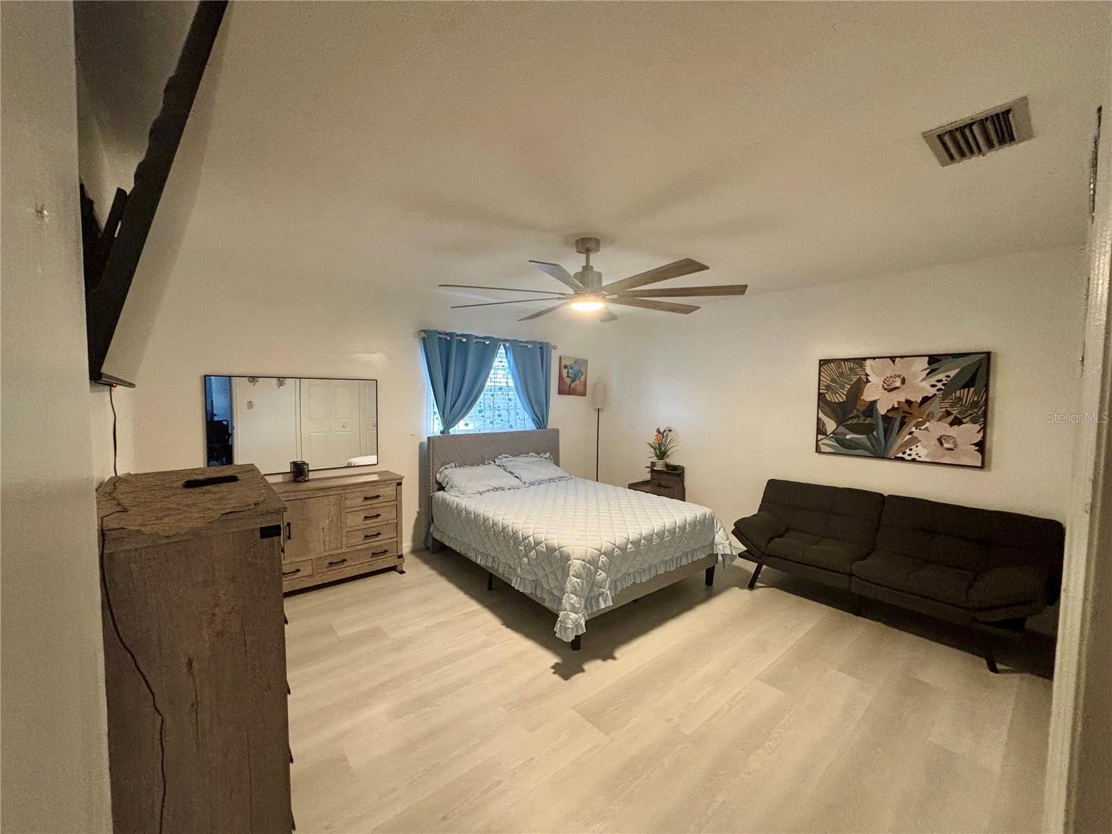 628 W SEMINOLE AVE, EUSTIS, FL, 32726