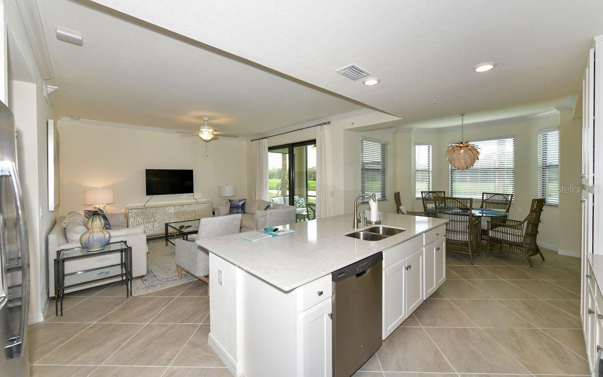 17724 GAWTHROP DR #103, BRADENTON, FL, 34211