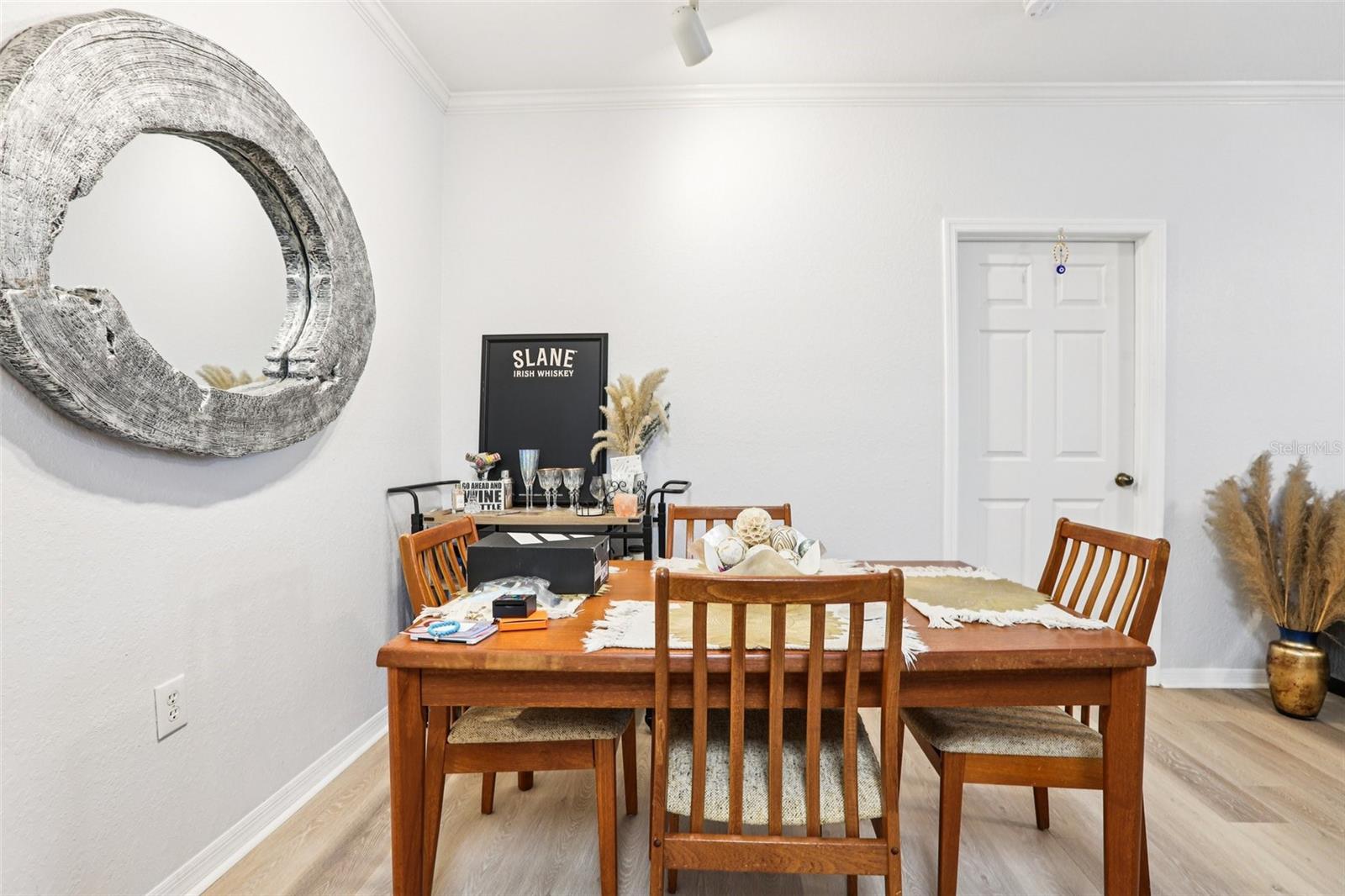 10125 COURTNEY PALMS BLVD #201, TAMPA, FL, 33619